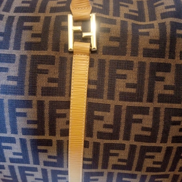 Fendi duffle bag - Picture 5 of 16